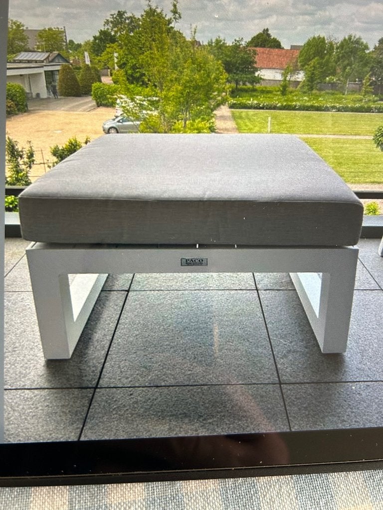 Paco nieuwe tuinpoef of bijzettafel, Ophalen, Nieuw