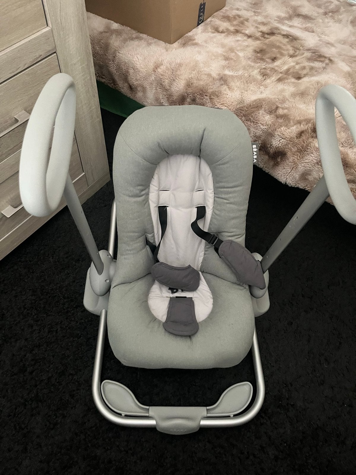 Comfortabele babywipperKinderstoel hoog/laag, Ophalen of Verzenden, Gebruikt