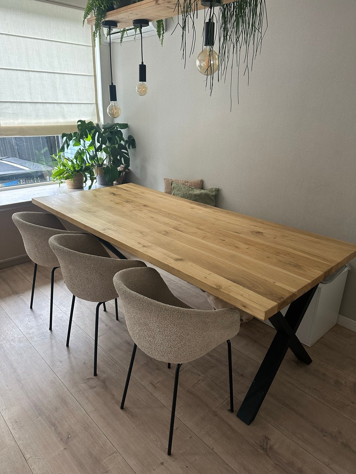 4 beige eetkamerstoelen, 1 nieuw in doos boucle / teddy stof, Ophalen, Gebruikt, Overige kleuren, Vier