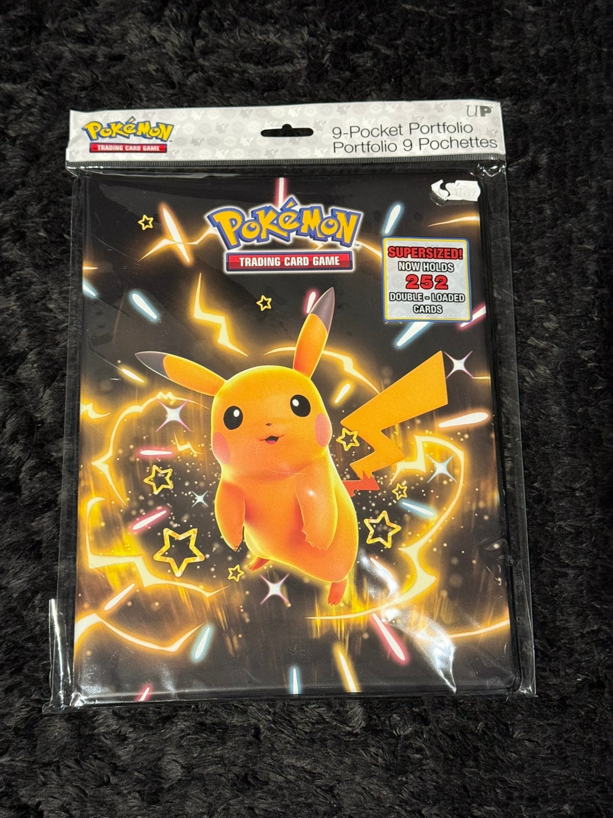 Ultra pro 9 pocket Pikachu map, (Nieuw), Hobby en Vrije tijd, Verzamelkaartspellen | Pokémon, Ophalen of Verzenden, Nieuw