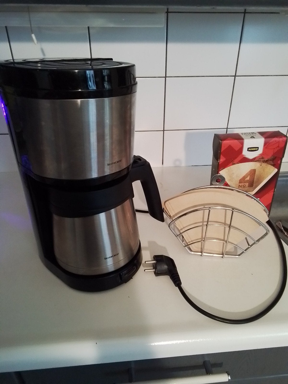 Elektrisch koffiezetapparaat met thermoskan en filterhouder, Gebruikt, 10 kopjes of meer, Koffiemachine, Gemalen koffie
