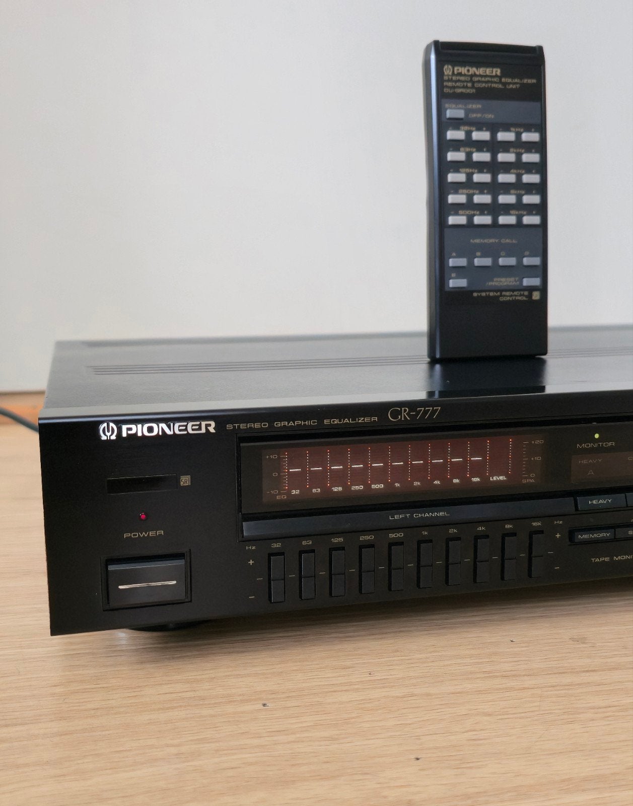 Pioneer GR-777 perfect staat, Ophalen of Verzenden, Zo goed als nieuw, 120 watt of meer, Pioneer