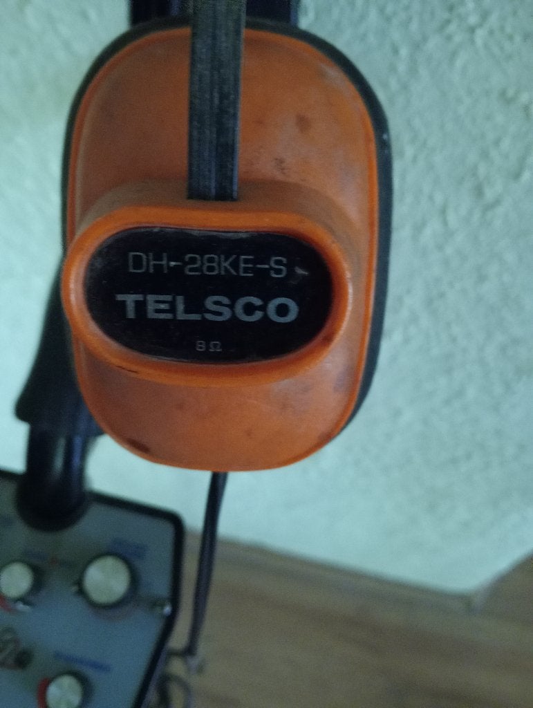 Foto 4 van Prima Metaaldetector Tejon van Tesoro met 2x Zoekschijven en