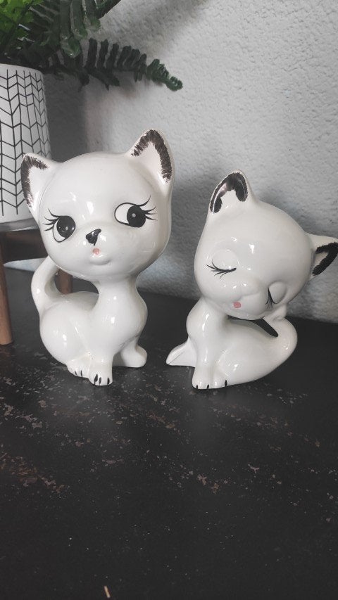 Vintage beeldjes poes wit 2x, Ophalen of Verzenden, Gebruikt, Dier