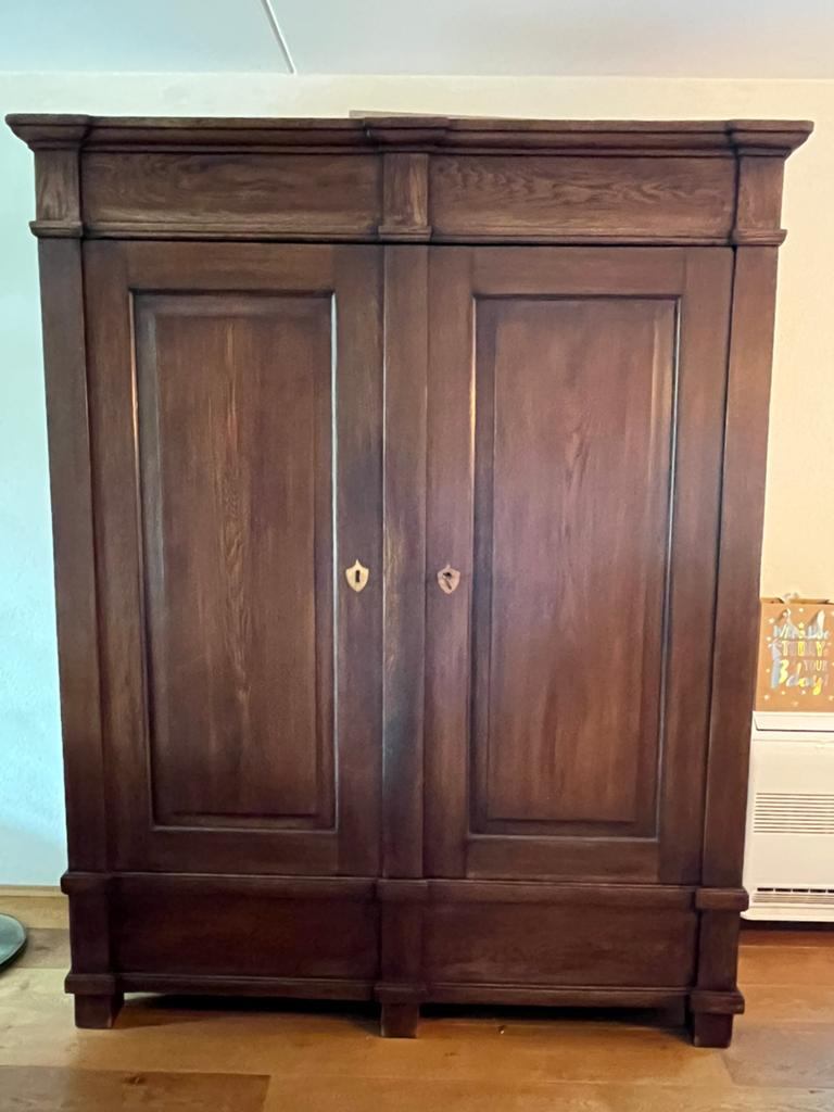 Duitse eikenhouten kast, Ophalen