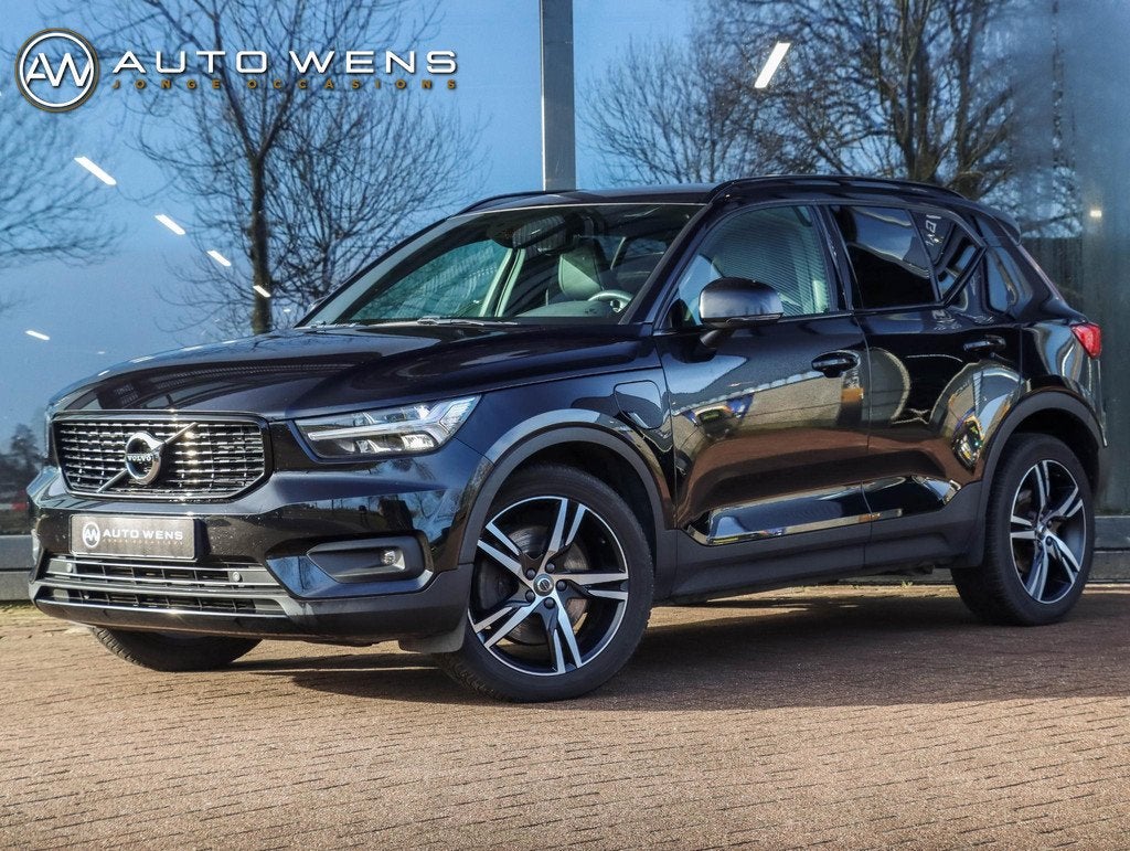 Volvo XC40 1.5 T4 Recharge R-Design 211pk | Volleder zwart |, Stof, Euro 6, 1712 kg, Zwart