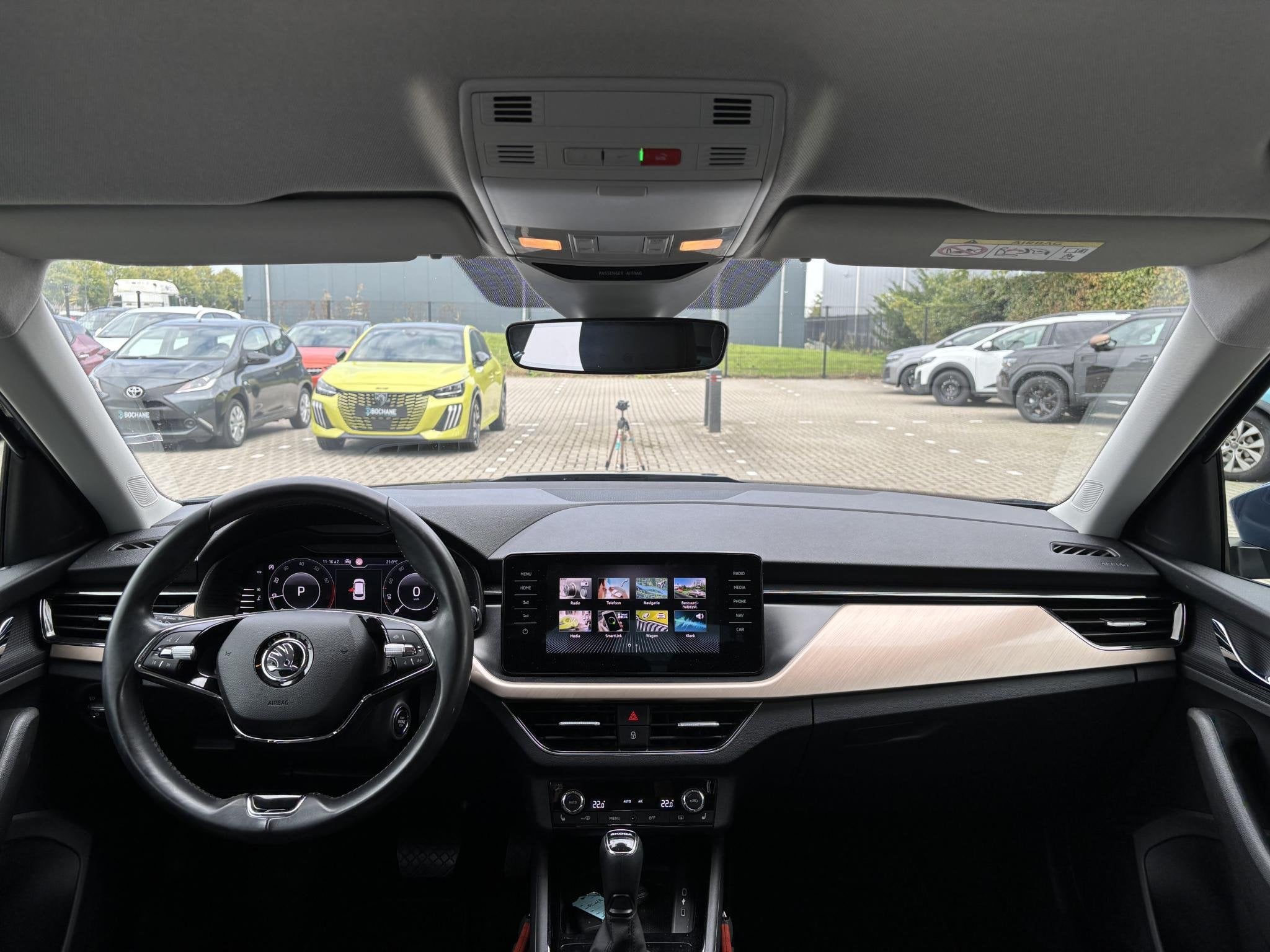 Skoda Kamiq 1.0 TSI Business Edition Automaat, Auto's, Gebruikt, Automatische klimaatregeling, Blauw, 3 cilinders