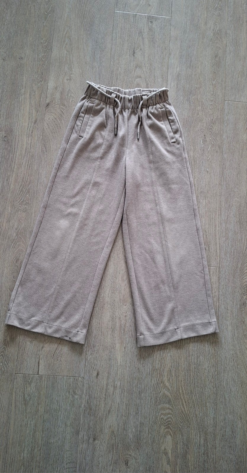 Zara wide leg broek maat 122, Broek, Meisje, Ophalen of Verzenden, Zo goed als nieuw