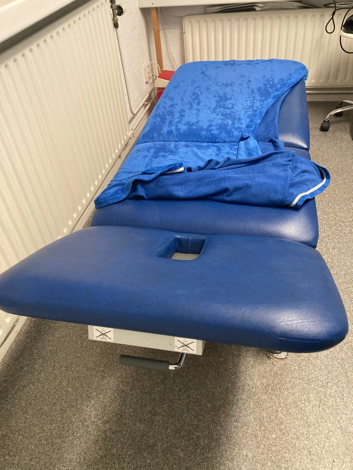 Professionele fysiotherapie Massage tafel of behandeltafel, Ophalen