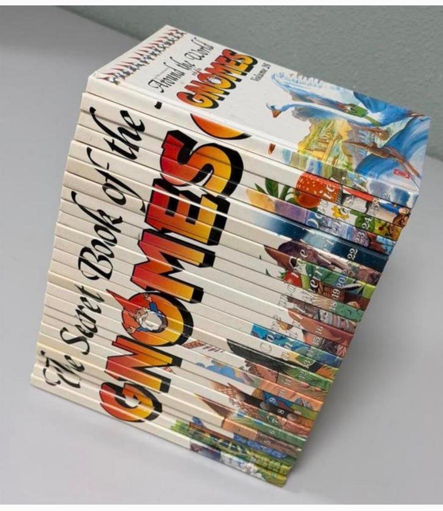 The Secret Book of the GNOMES - Volume 1-26 David kabouter, Boeken, Ophalen of Verzenden, Zo goed als nieuw, Kind en Jeugd