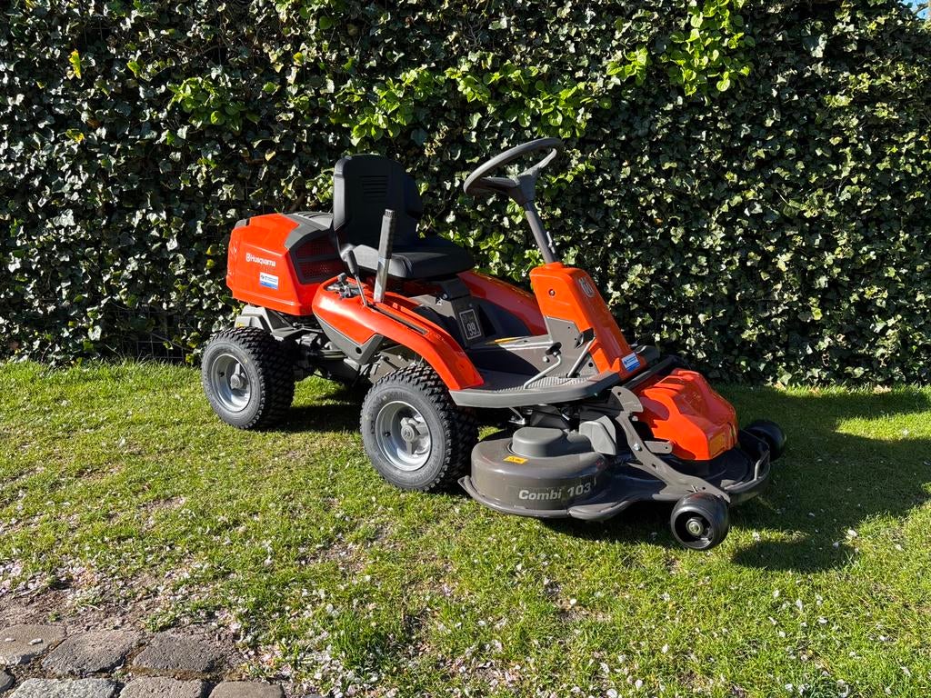 Nieuwe Husqvarna r214tc inclusief btw, Tuin en Terras, Ophalen, S, Nieuw, S
