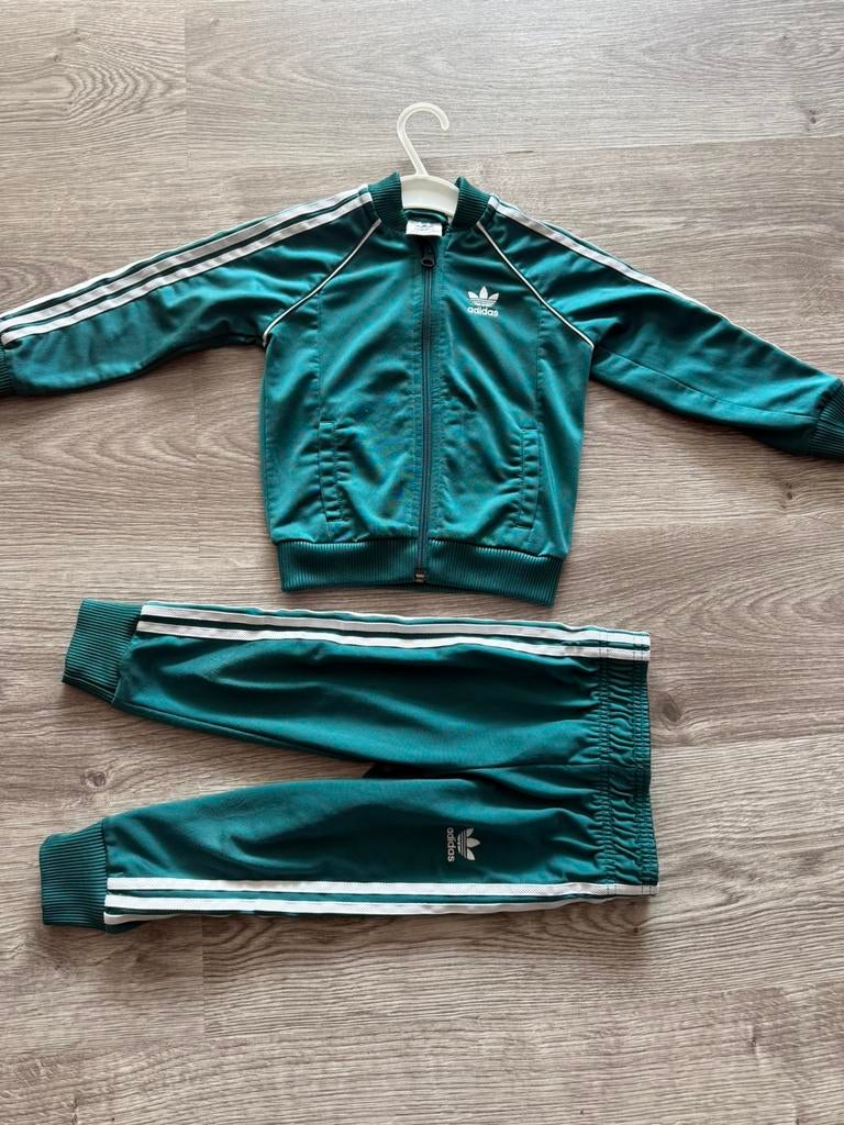 Adidas trainingspak (92), Ophalen, Zo goed als nieuw, Jongen of Meisje, Setje