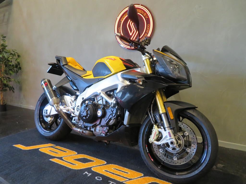 Aprilia TUONO V4 APRC CARBON SPECIAL AKRA! (bj 2011), Bedrijf, 1100 cc, Naked bike