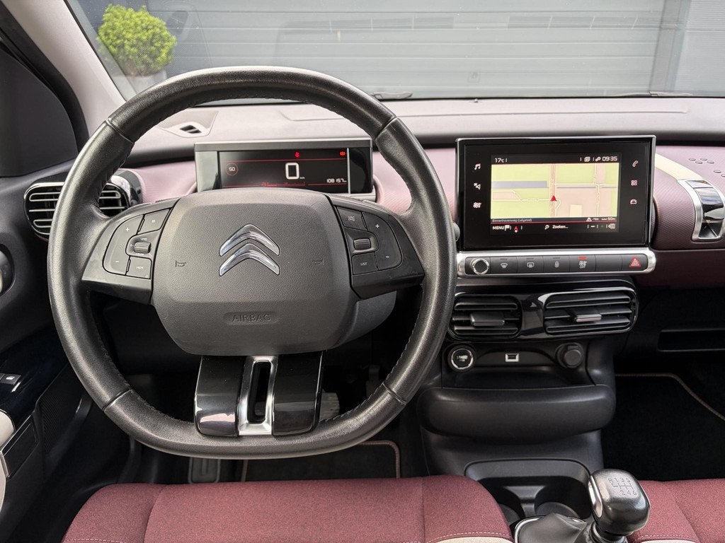 Citroen C4 Cactus 1.2 PureTech Shine 131pk,6 Bak,D-riem vv i, Auto's, Citroën, Stof, Gebruikt, Euro 6, 1199 cc