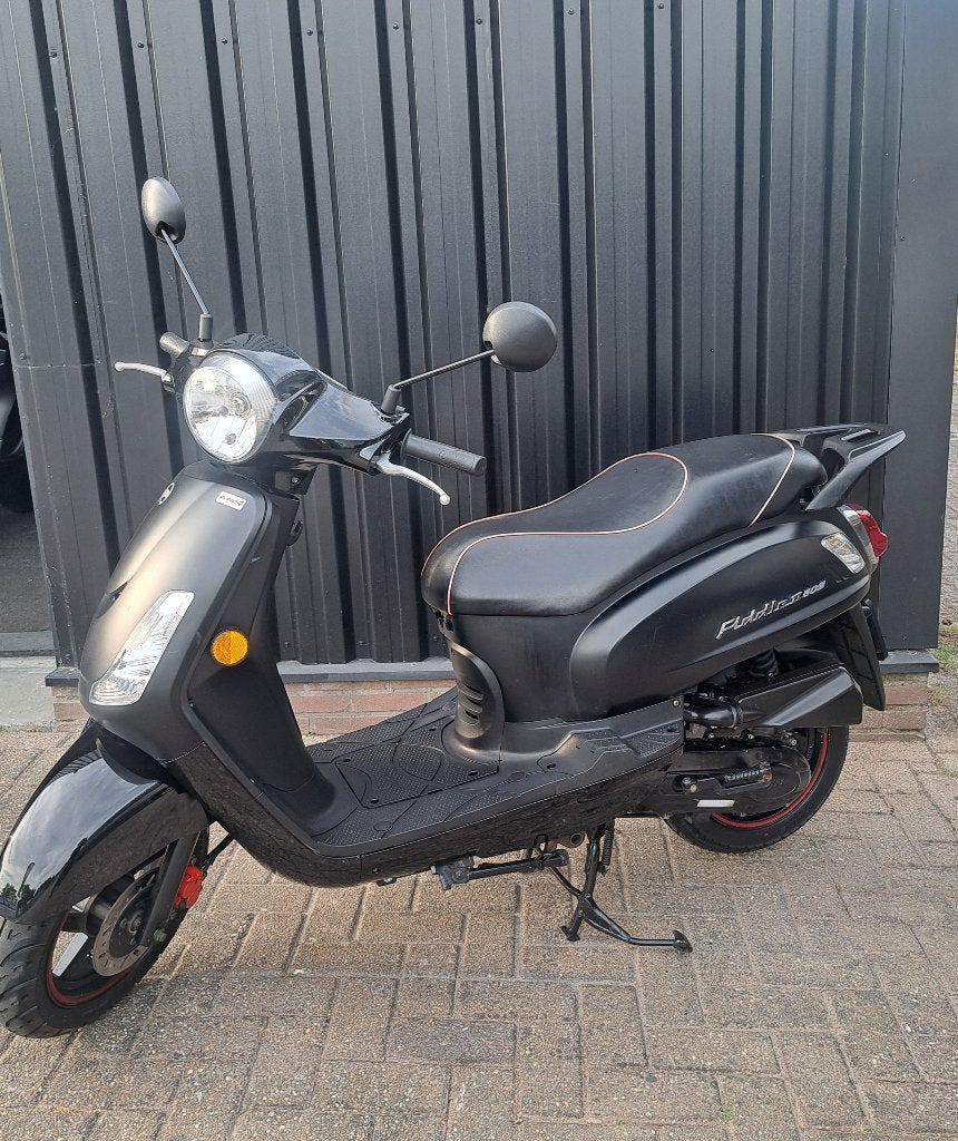 Sym Fiddle II 50 S mat zwarte bromscooter, Ophalen, Zo goed als nieuw, Benzine, Fiddle