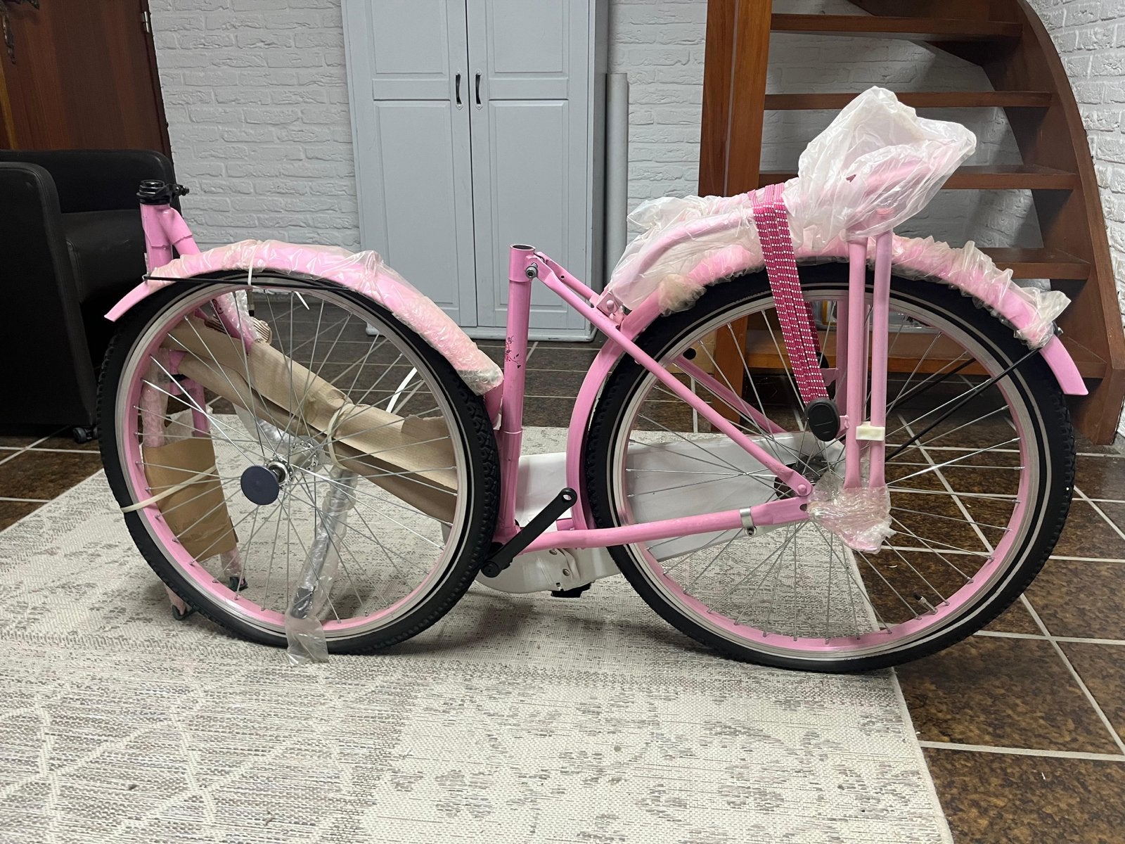 Nieuwe Roze Kinderfiets - Pretty Design, Fietsen en Brommers, Fietsen | Kinderfietsjes, Ophalen, Nieuw, Terugtraprem, 20 inch of meer