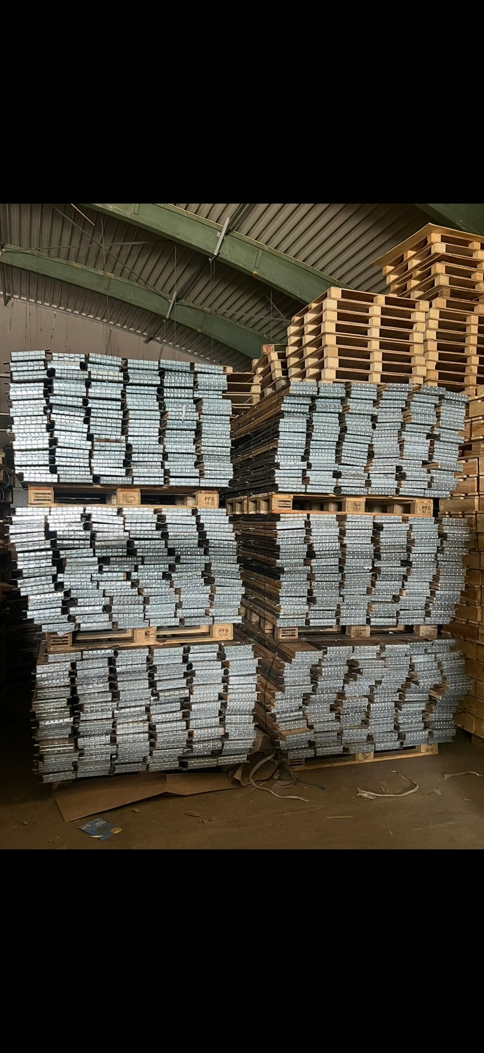 Foto 2 van Houten opzetranden pallets te koop 80/120 € 7,- ps