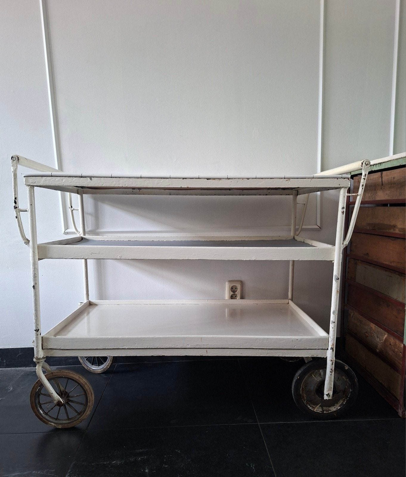 oude ziekenhuis trolley, serveerwagen, Antiek en Kunst, Curiosa en Brocante, Ophalen