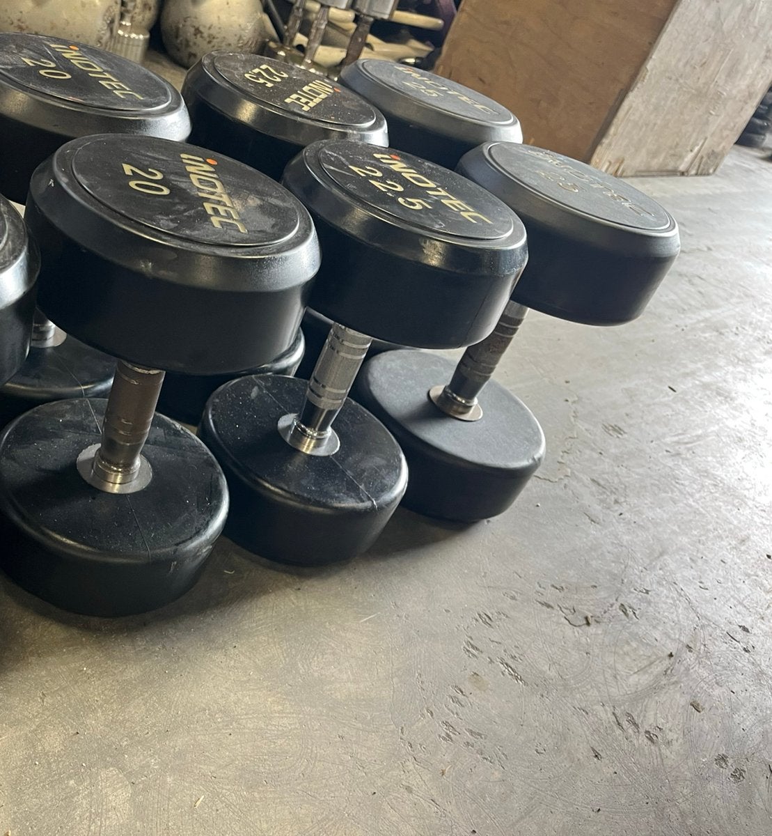Inotec rubberen dumbbells 20-25 kg gewichten dumbell set, Ophalen, Dumbbell, Gebruikt, 2 x 20-22,5-25 kg
