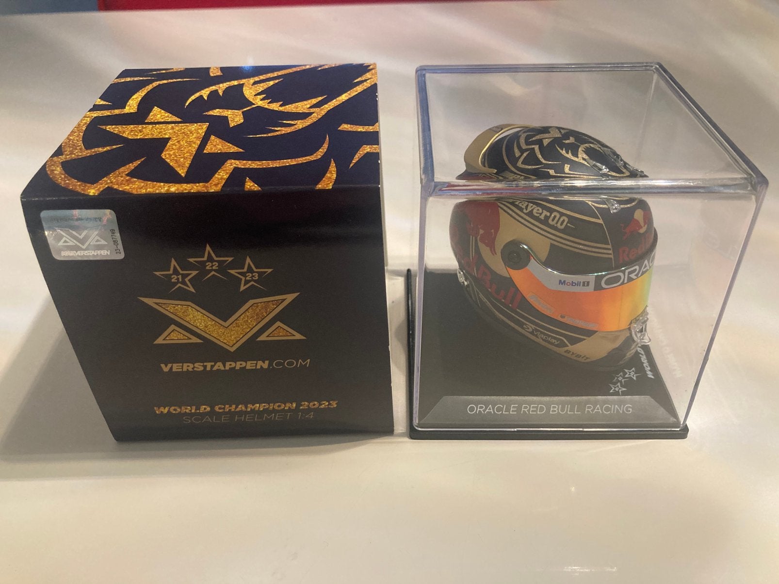 Max Verstappen helm 1/4 world champion 2023, Verzamelen, Automerken, Motoren en Formule 1, Ophalen of Verzenden, Nieuw, Formule 1