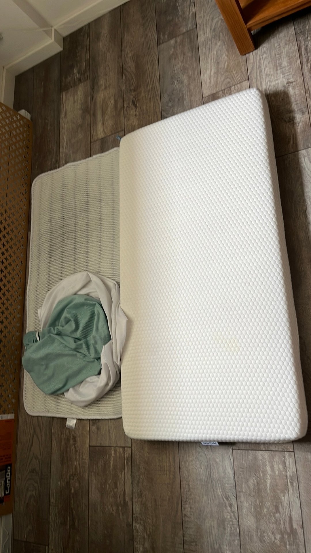 Aerosleep matras 60x120 met toebehoren., Kinderen en Baby's, Kinderkamer | Beddengoed, Ophalen, Gebruikt