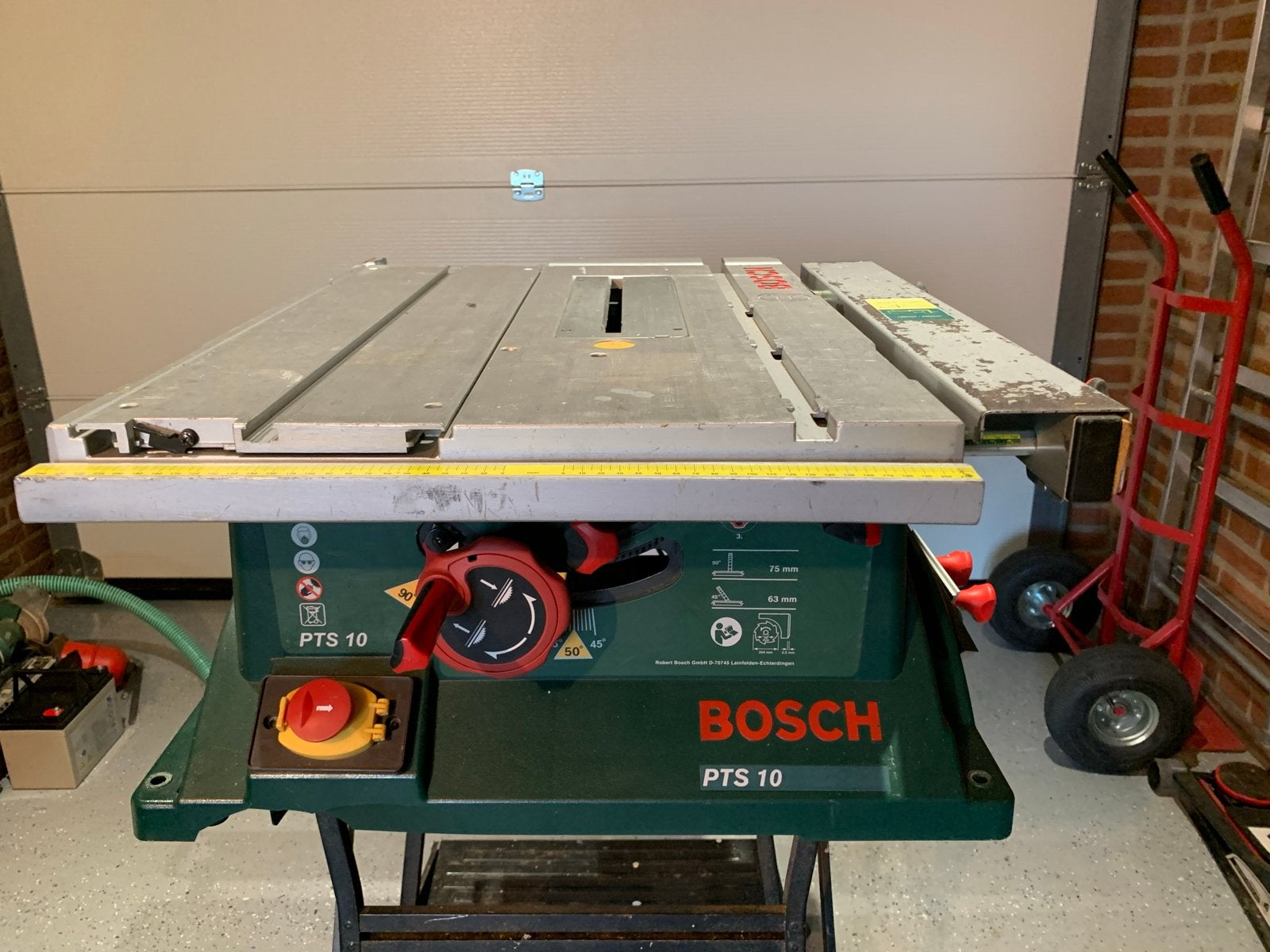 Bosch PTS 10 Tafelzaag - Krachtige en Betrouwbare Zaagtafel