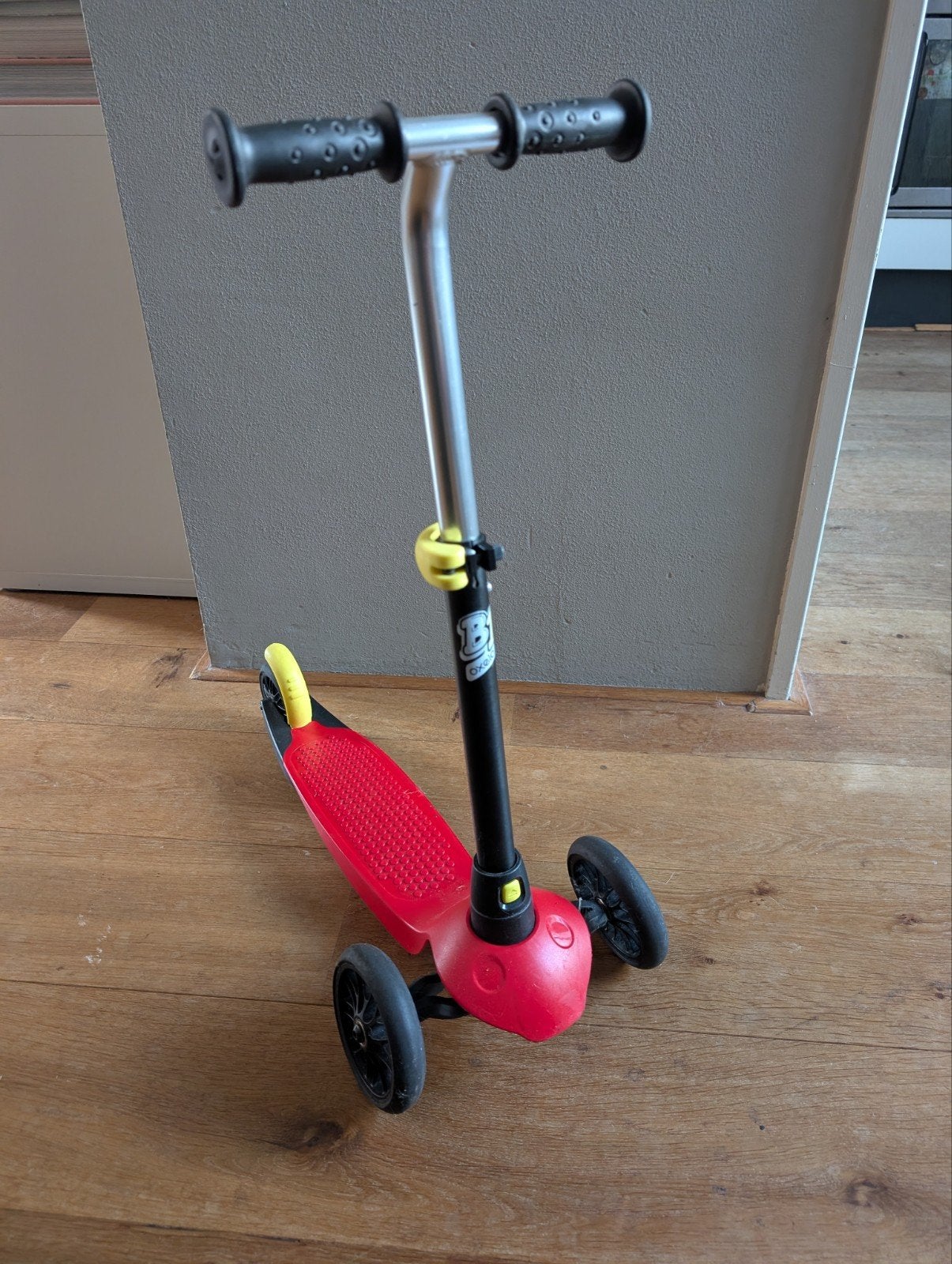 Oxelo B1 step rood - goede staat, Ophalen, Zo goed als nieuw, Gewone step, Oxelo