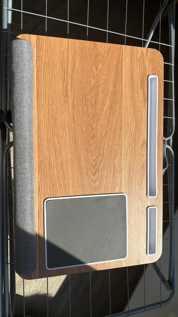 Laptoptafeltje voor op de bank!, Computers en Software, Laptoptafels, Ophalen, Zo goed als nieuw
