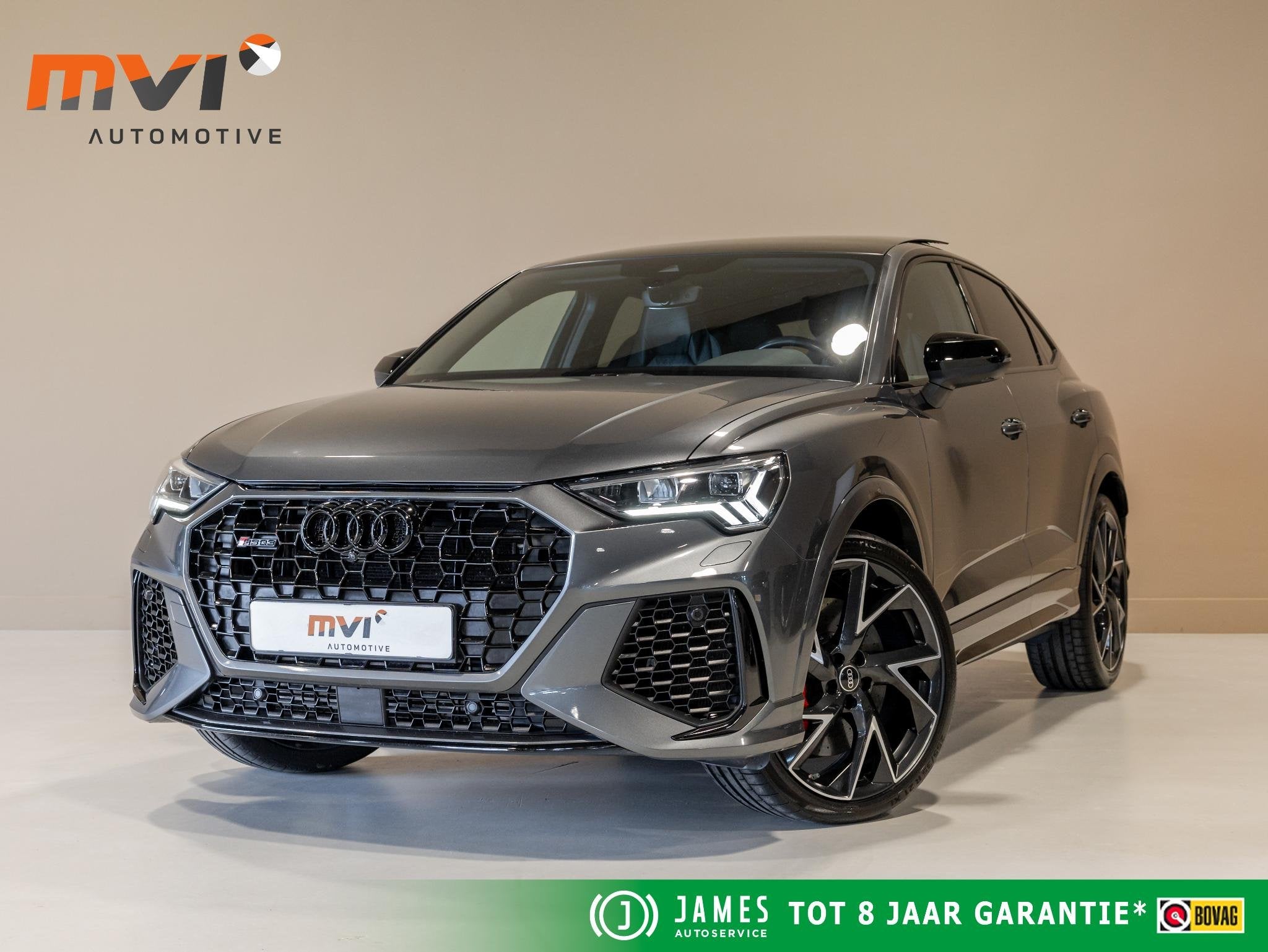Audi Q3 Sportback TFSI RS / 400pk / Panorama dak / Keramisch, Auto's, Audi, Automaat, Gebruikt, 1675 kg, Met garantie (alle)