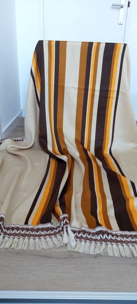 Vintage Jaren '70 Deken / Sprei met Franjes 250x180 cm, Huis en Inrichting, Woondeken, Eu, Met franjes/kwastjes, Ophalen of Verzenden