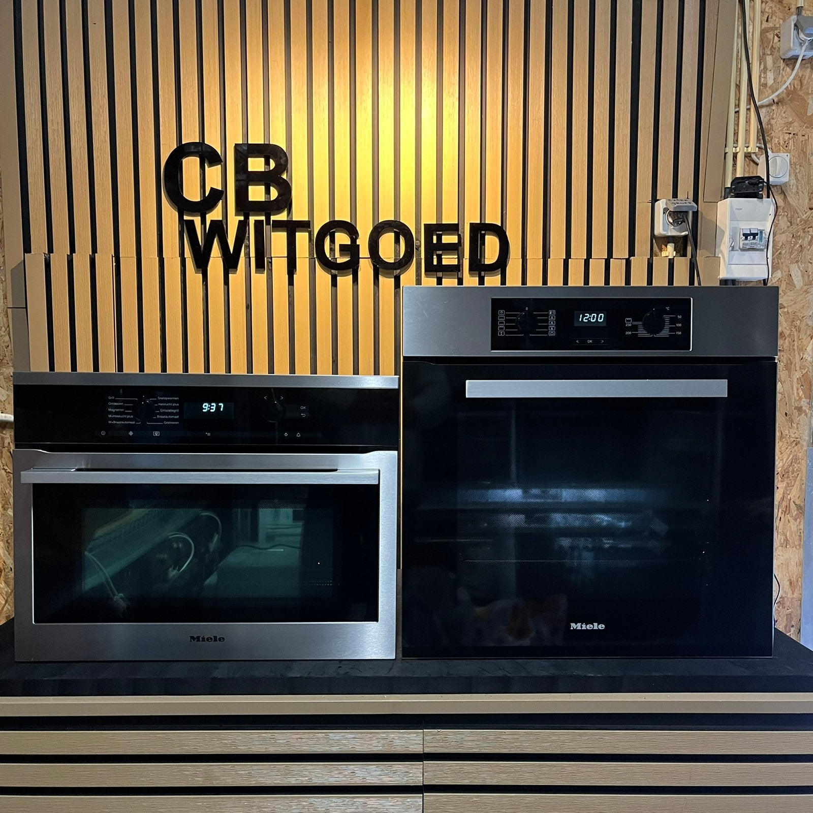 Luxe Miele set combi oven en solo oven, Ophalen, 60 cm of meer, Zo goed als nieuw, Oven met grill