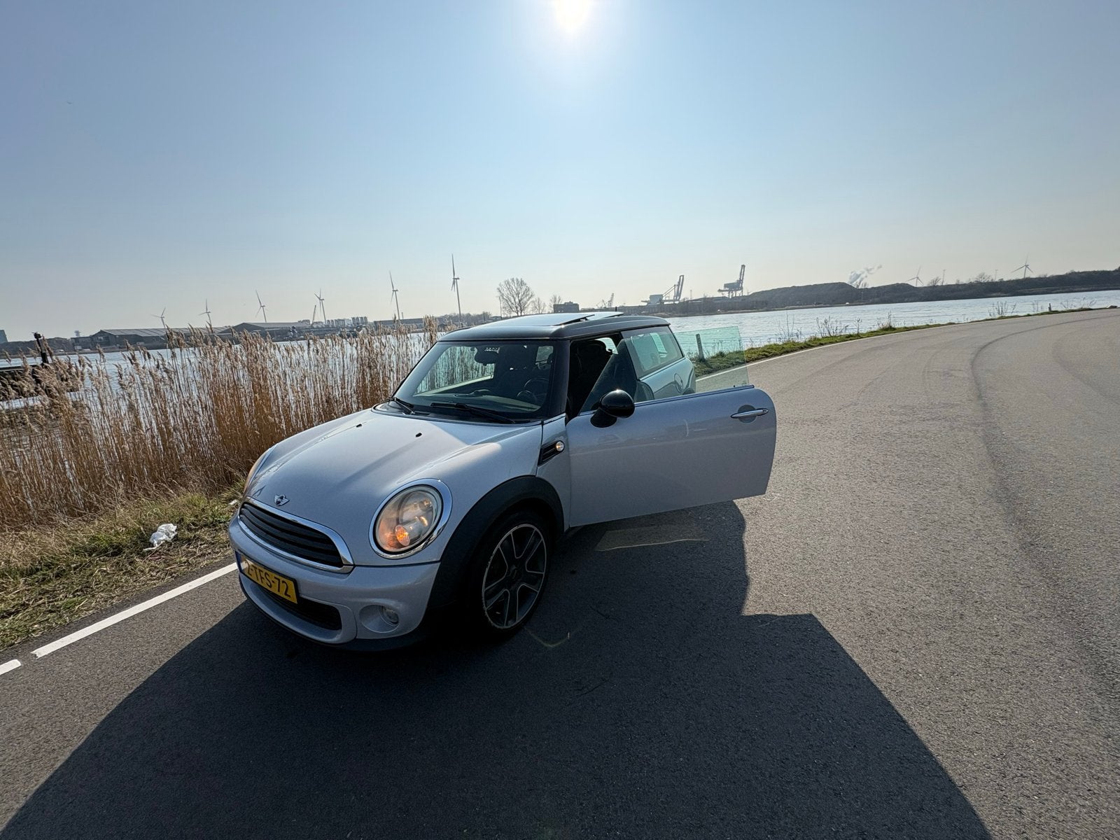Mini Clubman 1.6 Cooper 2010 Wit, Auto's, Voorwielaandrijving, 4 cilinders, Stationwagon, Handgeschakeld