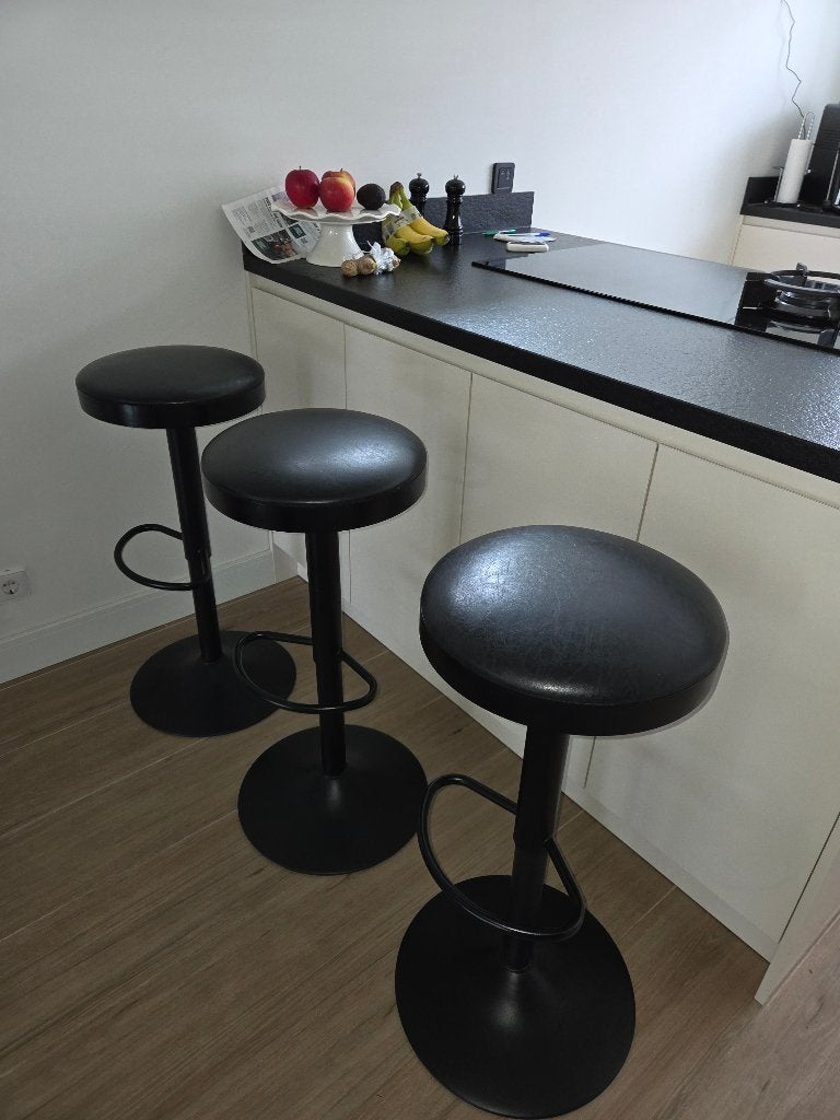 3 stuks - Zwarte Barkrukken / Kookeilandkrukken, Ophalen, Gebruikt, 60 tot 90 cm, In hoogte verstelbaar