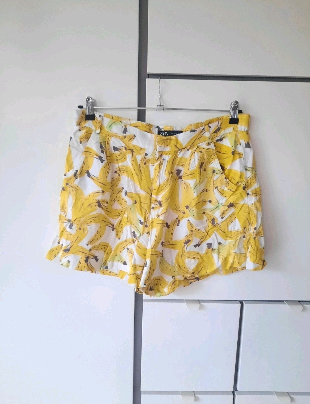 funky Zara bananen short van linnenmix, Kort, Zara, Geel, Maat 42/44 (L)