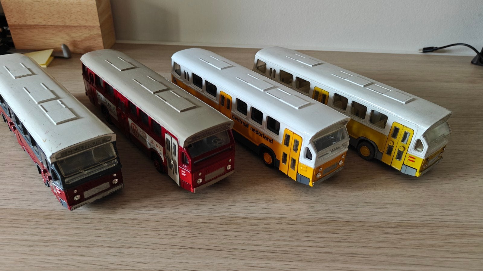 Lion Toys No38 modelbus 4 stuks in hele nette staat, Ophalen of Verzenden, Gebruikt, Bus of Vrachtwagen, Lion Toys