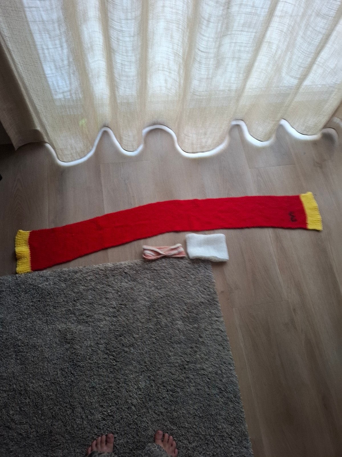 Rood-gele gebreide sjaal, Kleding | Dames, Mutsen, Sjaals en Handschoenen, Maat 46/48 (XL) of groter, Ophalen of Verzenden, Sjaal