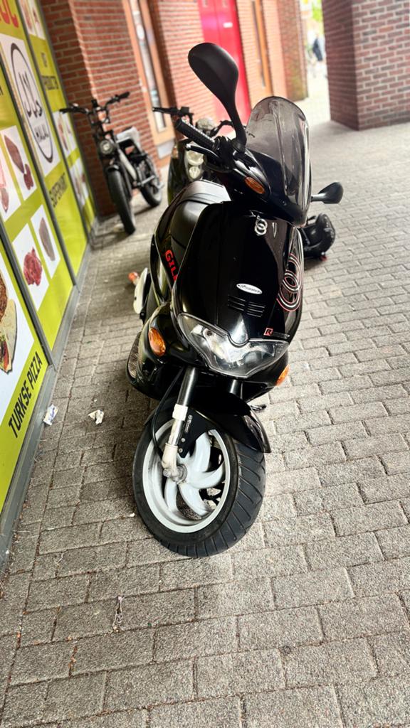 Gilera Runner 50cc Darkdream - Malossi Overbrenging, Fietsen en Brommers, Brommers | Overige merken, Ophalen, Zo goed als nieuw