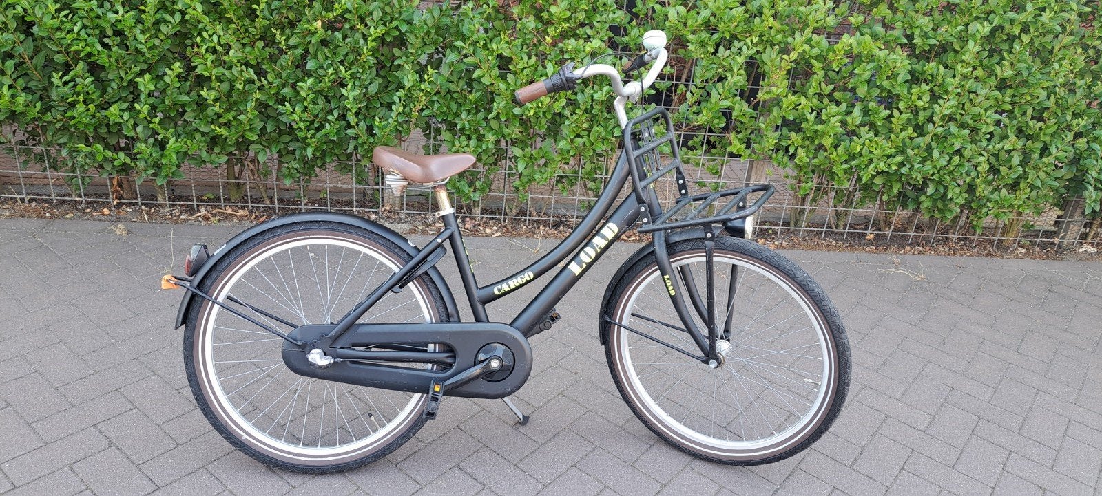 Zwarte Load Cargo fiets 24inch/7-8 jaar met voordrager, Overige merken, Terugtraprem, Gebruikt, Ophalen of Verzenden