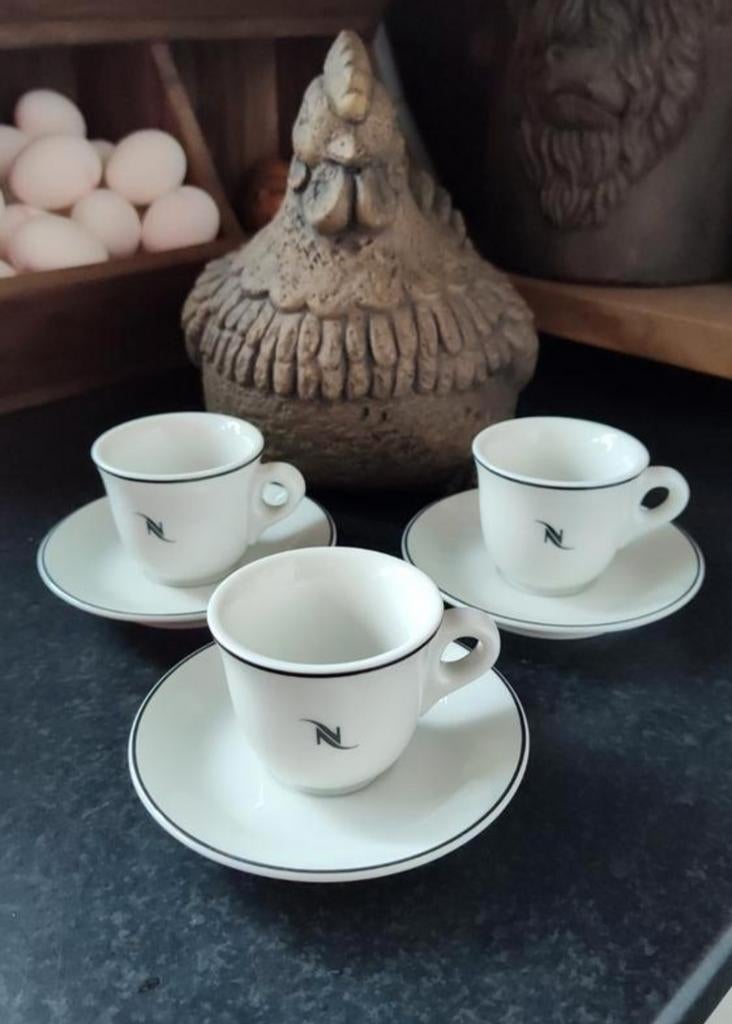 8x Nespresso Tognana (espresso) kop en schotel, Ophalen of Verzenden, Overige stijlen, Kop(pen) en/of Schotel(s)