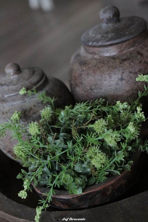 Zijden bol groen met groene bloemetjes, Www.jufbrocante.nl, Www.jufbrocante.nl, Nieuw, Ophalen of Verzenden