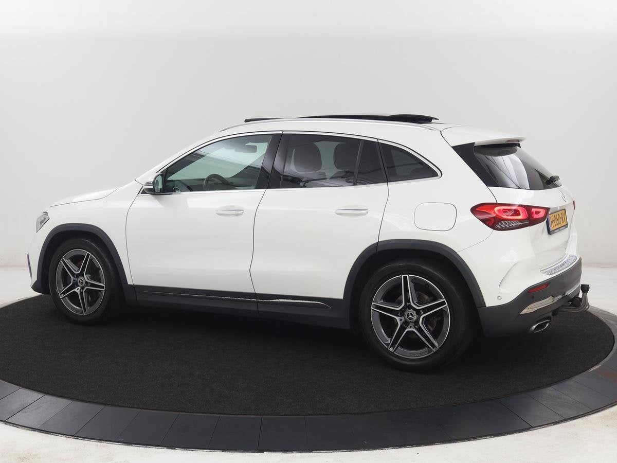 Mercedes-Benz GLA-klasse 200 AMG Line | Panoramadak | Trekha, 4 cilinders, Leder en Stof, Origineel Nederlands, SUV of Terreinwagen
