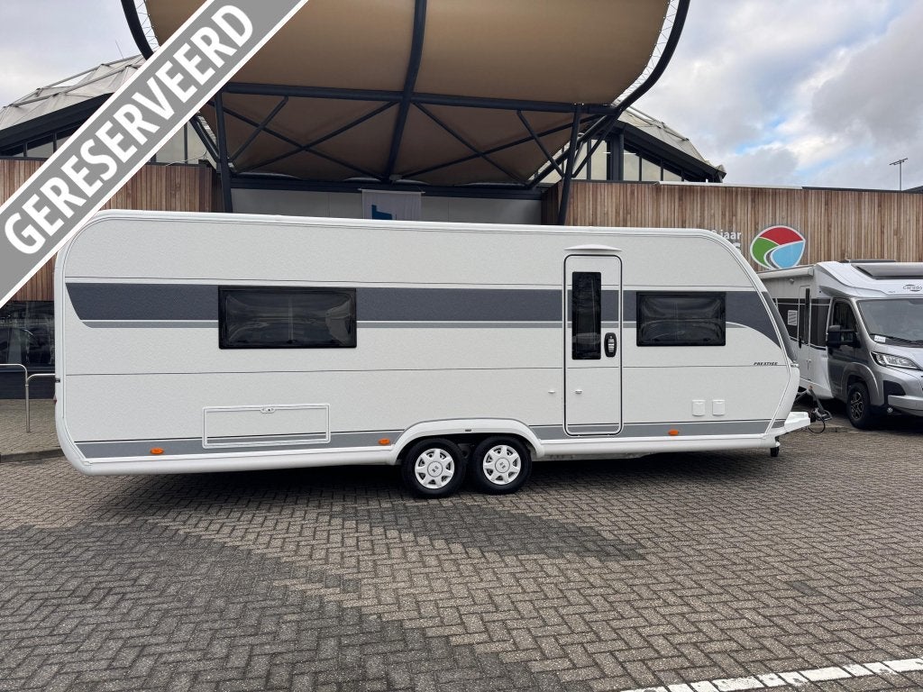Hobby Prestige 660 WFC 2026 MEGA KORTING € 3.535,-!, Caravans en Kamperen, Standaardzit, Hobby, 6 tot 7 meter, Vast bed