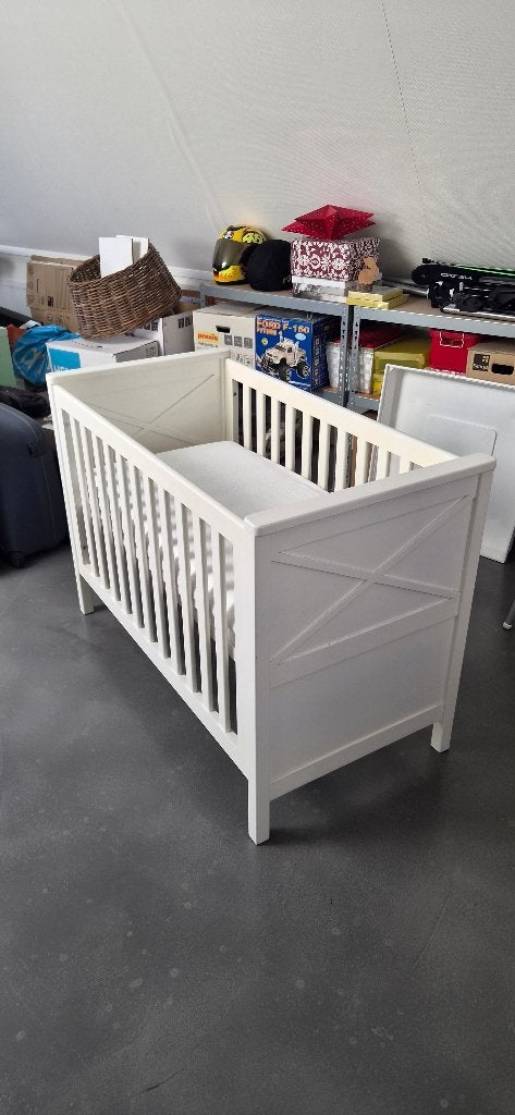 Wit ledikant 120 x 60 cm inclusief matras, Ophalen, Zo goed als nieuw, Ledikant