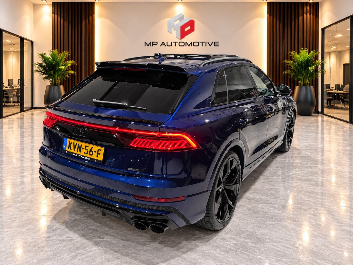 Audi Q8 60 TFSI e quattro|Competition|Pano|B&O Advanced 3D|R, Auto's, Automaat, Dealer onderhouden, 14 kWh, Gebruikt