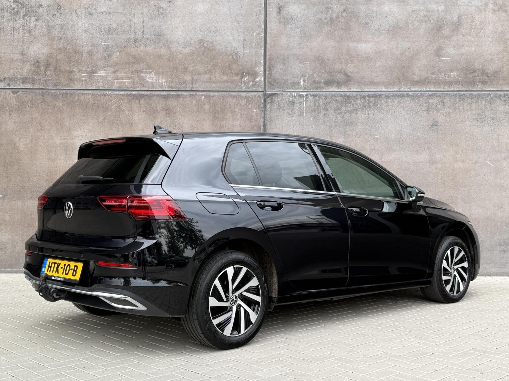 Volkswagen Golf 1.4 eHybrid Style | Trekhaak | HUD | Memory, 1490 kg, Gebruikt, 4 cilinders, Met garantie (alle)