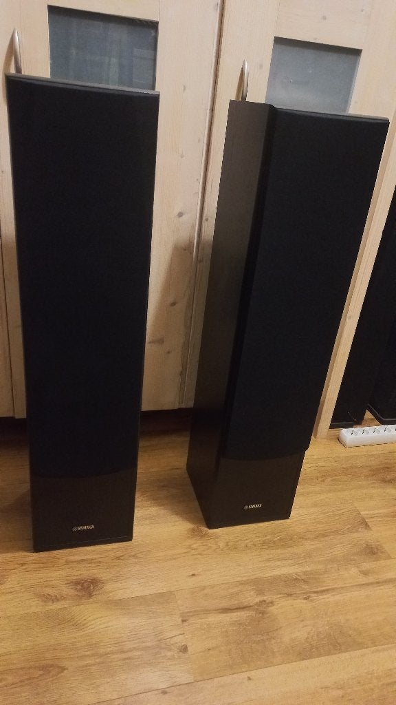 Yamaha NS F51 speakers