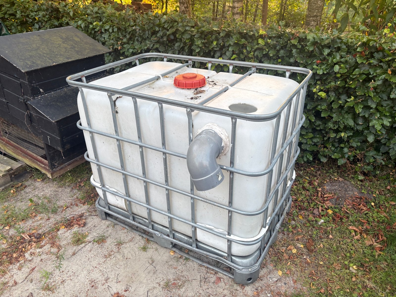 IBC Watervat  600 liter, Tuin en Terras, Regentonnen, Kunststof, Gebruikt, Met kraantje, 150 liter of meer
