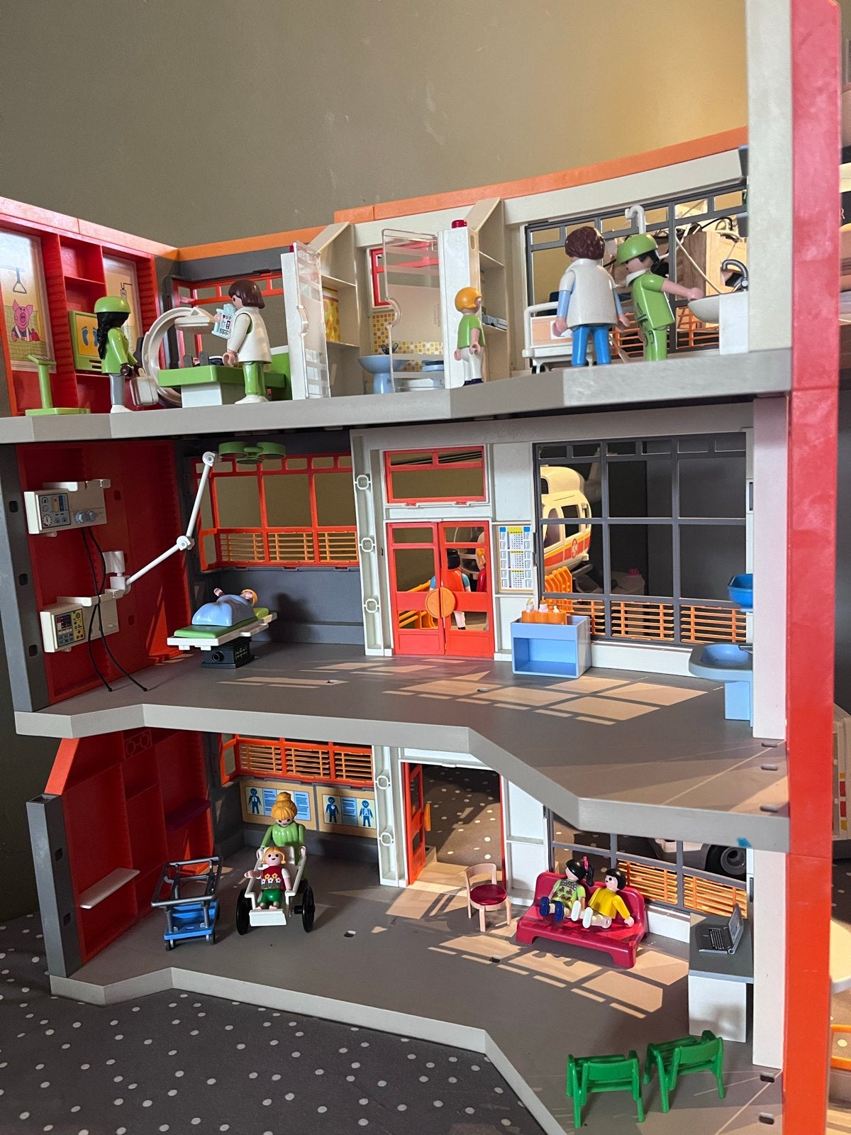 Playmobil Ziekenhuis met Helikopter en Ambulance, Ophalen, Gebruikt, Gebouw, Complete set