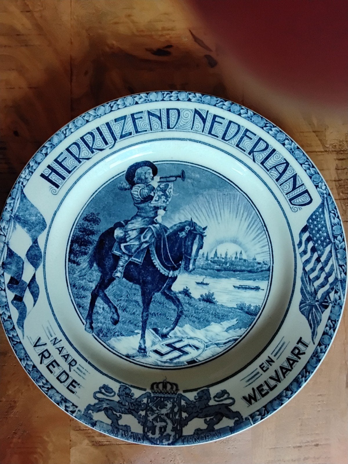 Bord Herrijzend Nederland, Ophalen