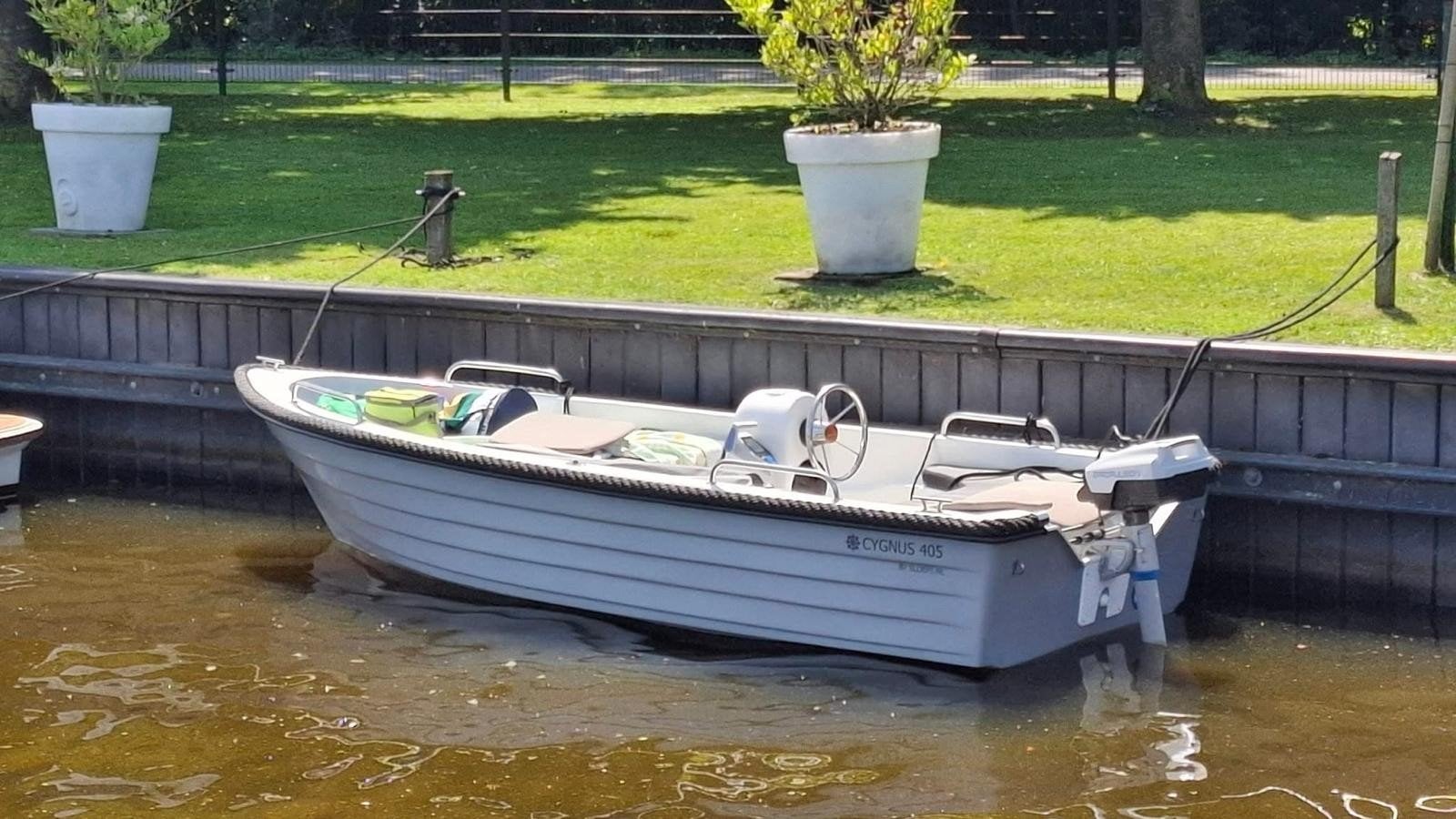 Cygnus 405 sloep met boordmotor elektrische aandrijving, Watersport en Boten, Ophalen, Overige merken, Gebruikt, Buitenboordmotor